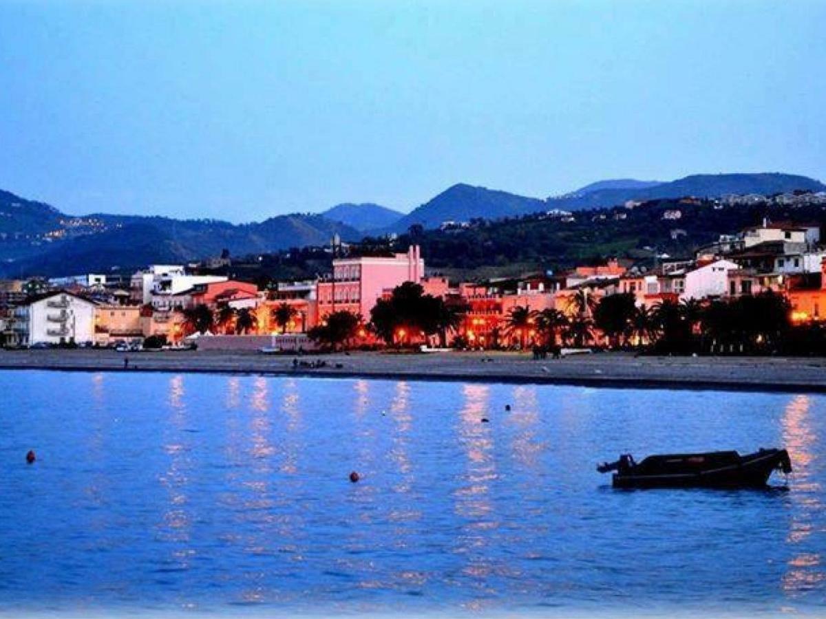 פאטי Casa Vacanze Il Gelsomino מראה חיצוני תמונה